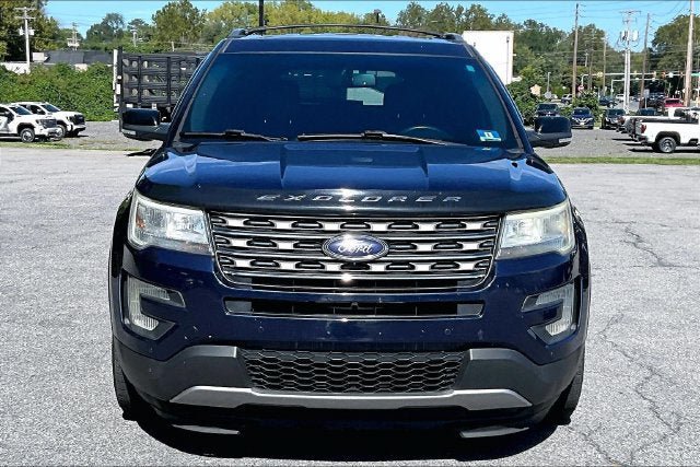 Used 2016 Ford Explorer XLT w/ Equipment Group 202A AWD/4WD image 6