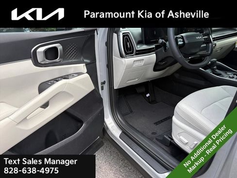 New 2026 Kia Sorento S AWD/4WD image 17