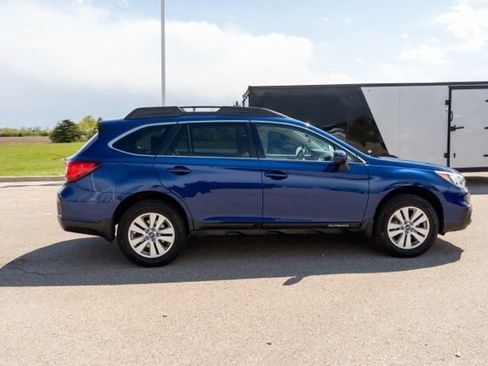 Used 2016 Subaru Outback 2.5i Premium AWD/4WD image 8