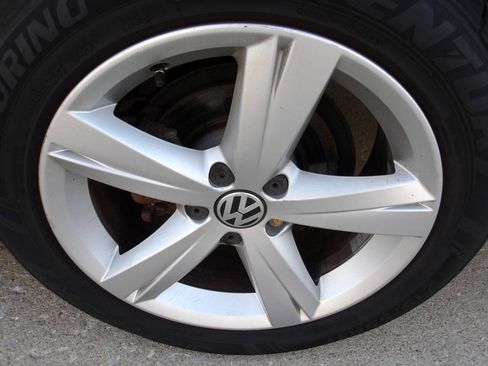 Used 2013 Volkswagen Passat TDI SE FWD image 25