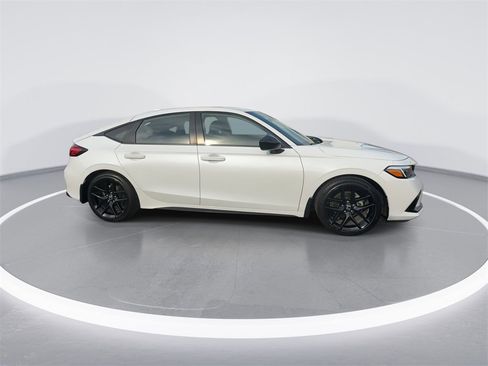 Used 2023 Honda Civic Sport image 17