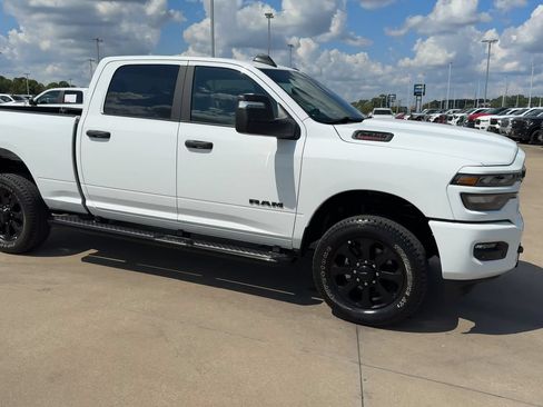 Used 2026 RAM 2500 Big Horn AWD/4WD image 2