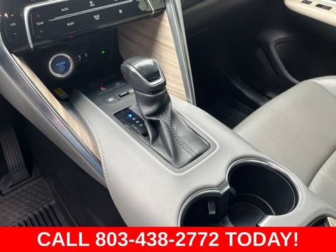 Used 2021 Toyota Venza XLE w/ Softex Package AWD/4WD image 28