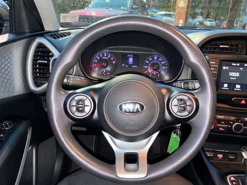Used 2020 Kia Soul LX image 15