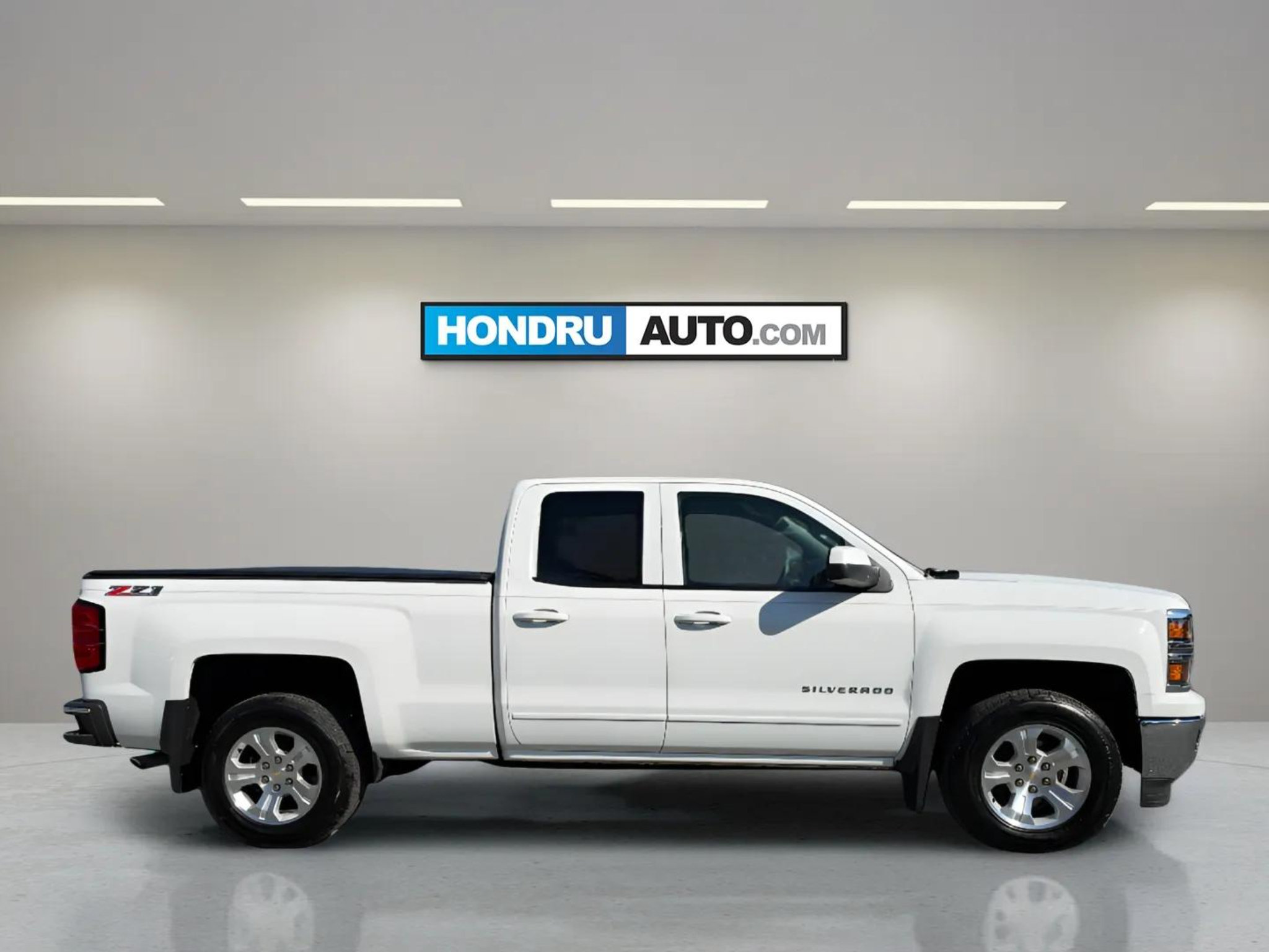 Used 2015 Chevrolet Silverado 1500 LT w/ All Star Edition AWD/4WD image 6