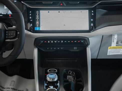 New 2026 Jeep Cherokee Overland w/ Trailer Tow Group AWD/4WD image 22