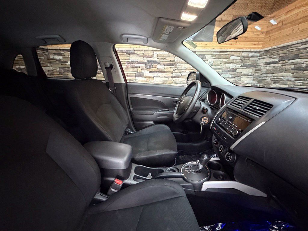 Used 2014 Mitsubishi Outlander Sport ES FWD image 36