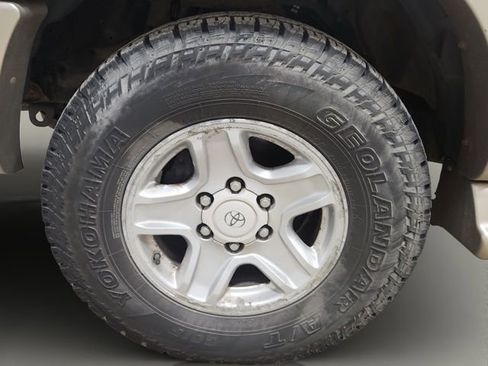 Used 2001 Toyota 4Runner SR5 RWD image 25