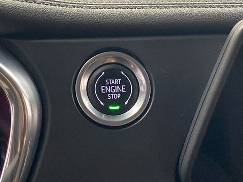 Used 2020 Chevrolet Blazer LT AWD/4WD image 21
