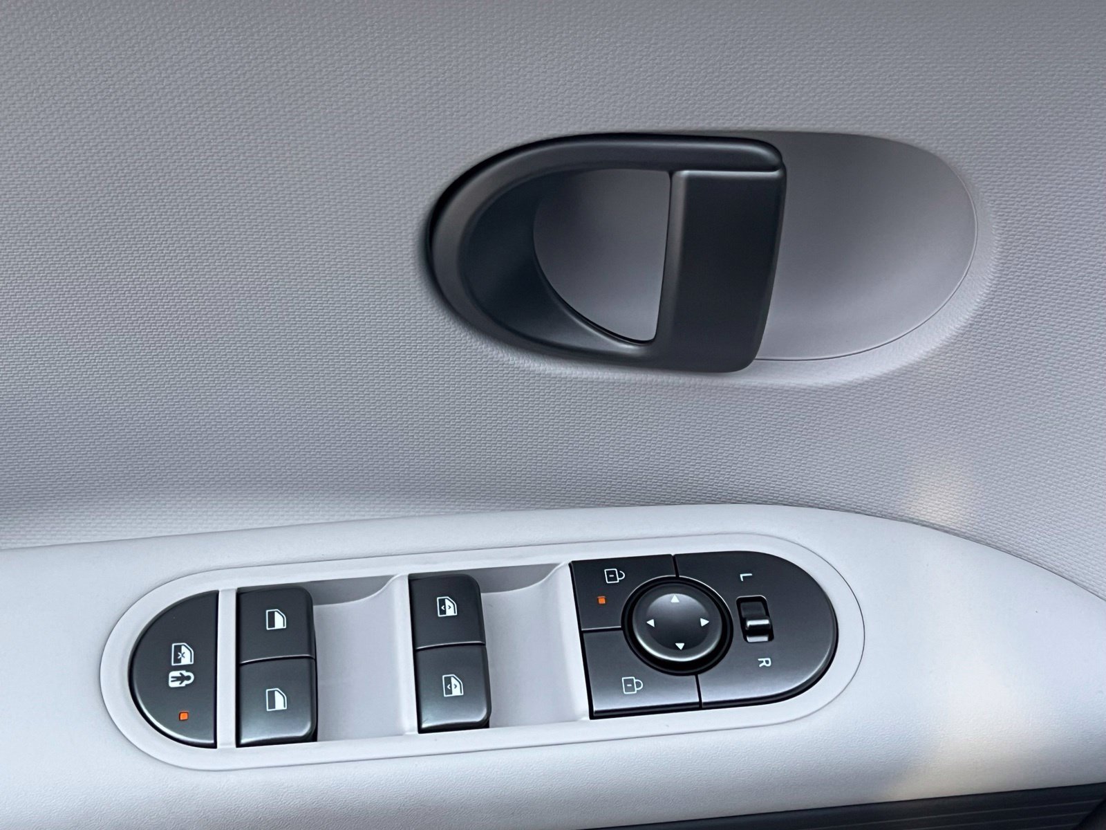 New 2027 Hyundai Ioniq 5 SEL RWD image 24