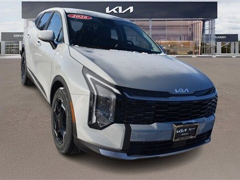 New 2026 Kia Sportage EX image 10