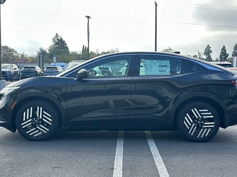 New 2026 Nissan Leaf SV+ w/ Floor Mat Package (SV+) image 7