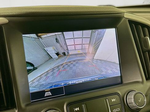Used 2023 GMC Terrain SLT AWD/4WD image 13