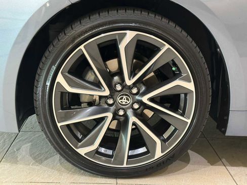 Certified 2021 Toyota Corolla SE w/ SE Premium Package FWD image 8