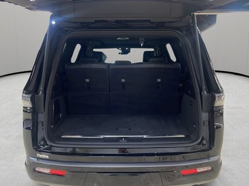 New 2026 Jeep Grand Wagoneer Summit AWD/4WD image 10