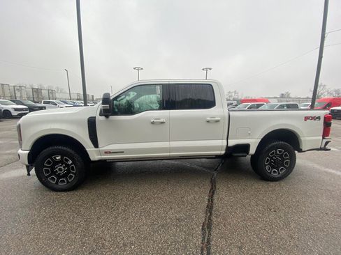 New 2026 Ford F350 Platinum w/ FX4 Off-Road Package image 25