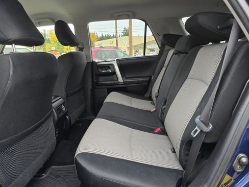 Used 2015 Toyota 4Runner SR5 image 18