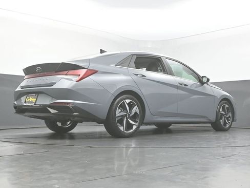Used 2023 Hyundai Elantra Limited FWD image 47