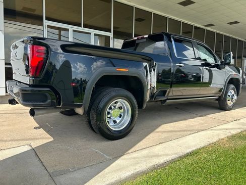 Used 2024 GMC Sierra 3500 Denali w/ Denali Reserve Package AWD/4WD image 7