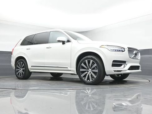 Used 2024 Volvo XC90 B5 Core w/ Protection Package Premier AWD/4WD image 34