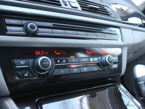 Used 2012 BMW 528i xDrive 528i xDrive Sedan 4D image 32