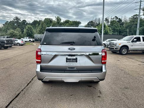 Used 2021 Ford Expedition XLT RWD image 7