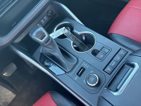 Used 2022 Toyota Highlander XSE image 37