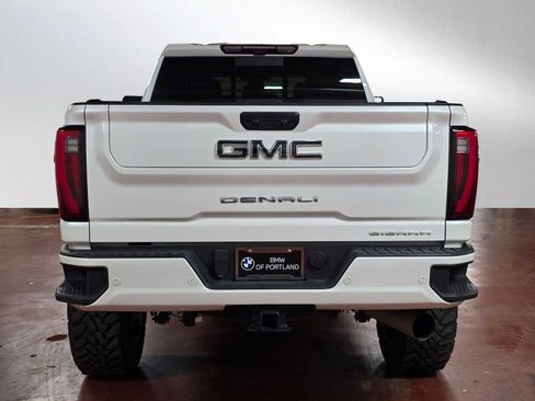 Used 2024 GMC Sierra 2500 Denali Ultimate image 4