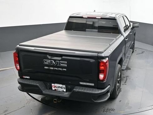 Used 2020 GMC Sierra 1500 Elevation w/ Elevation Value Package AWD/4WD image 12