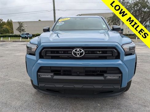 Used 2025 Toyota 4Runner SR5 image 9