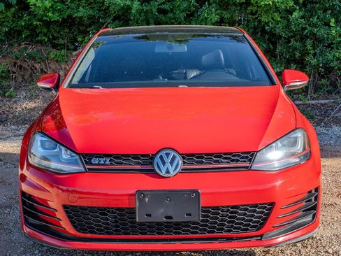 Used 2015 Volkswagen GTI SE FWD image 8