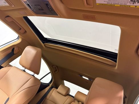 Used 2023 Lexus ES 350 image 17