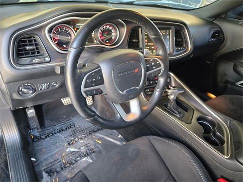 Used 2016 Dodge Challenger R/T Scat Pack w/ Leather Interior Group image 10