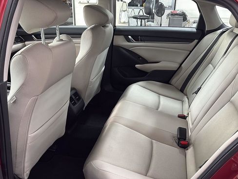 Used 2019 Honda Accord EX image 30
