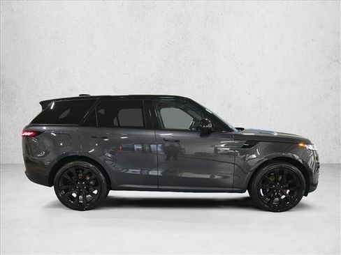 New 2026 Land Rover Range Rover Sport SE image 4