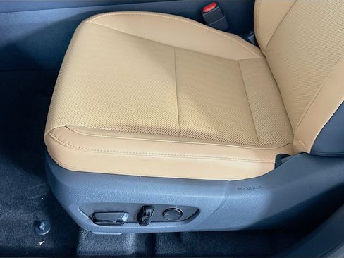 Used 2025 Lexus RX 350 Premium w/ Accessory Package (Z1) FWD image 21