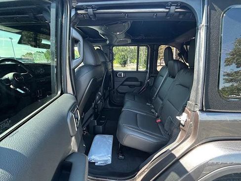 New 2025 Jeep Wrangler Sahara image 7