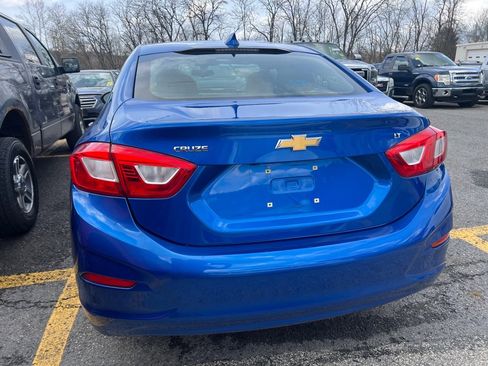 Used 2016 Chevrolet Cruze LT image 5