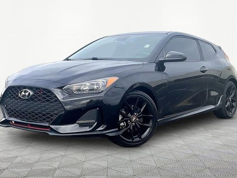 Used 2019 Hyundai Veloster Turbo R-Spec image 2