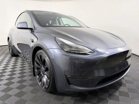 Used 2023 Tesla Model Y Performance AWD/4WD image 5
