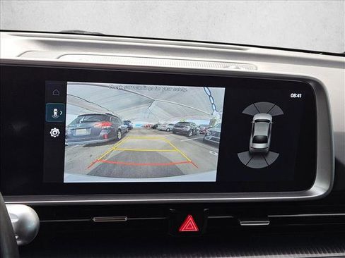 Used 2024 Hyundai Ioniq 6 SE RWD image 12
