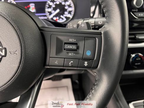 Used 2025 Nissan Pathfinder SV FWD image 55