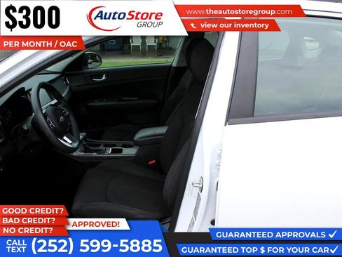 Used 2020 Kia Optima LX image 11