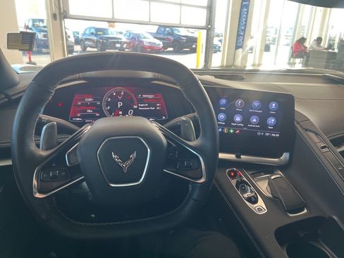 Used 2022 Chevrolet Corvette Stingray Coupe w/ Z51 Performance Package image 22