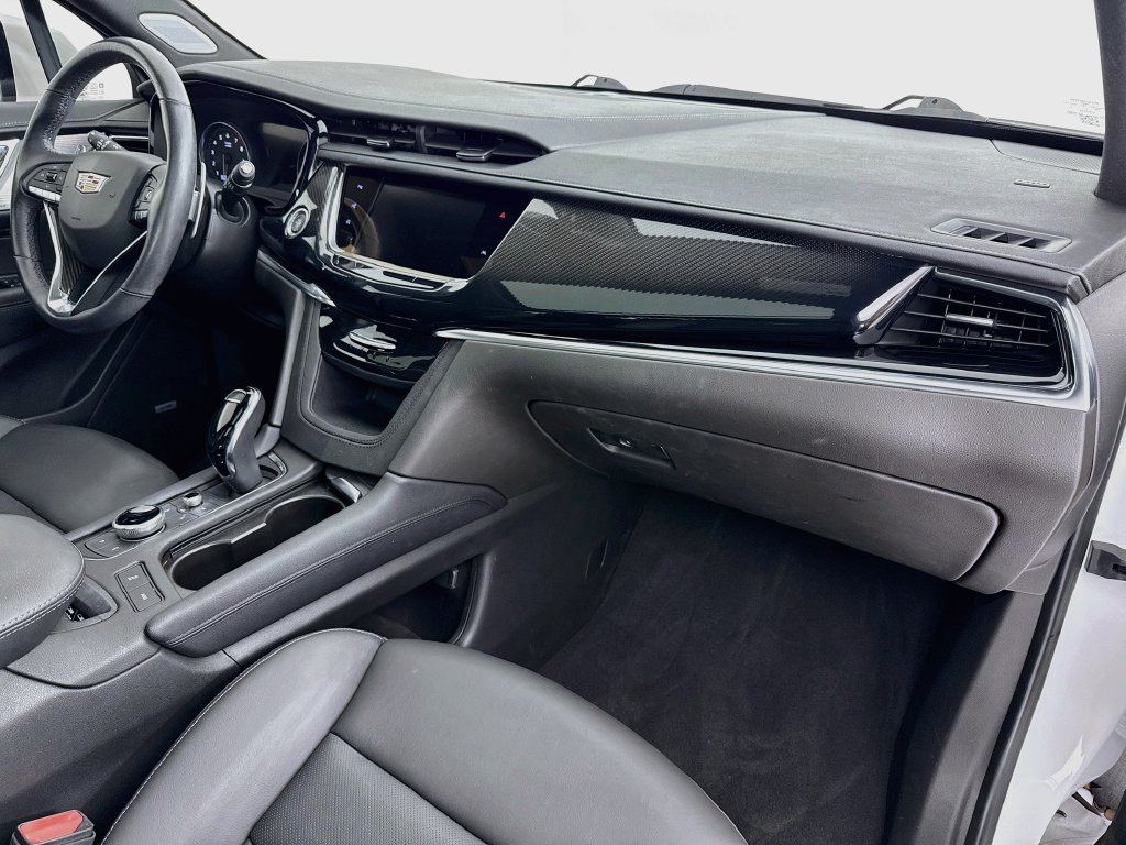 Used 2022 Cadillac XT6 Sport w/ Technology Package AWD/4WD image 31