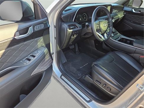 Used 2022 Hyundai Palisade Calligraphy image 14