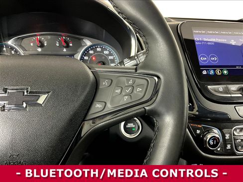 Used 2023 Chevrolet Equinox Premier AWD/4WD image 12