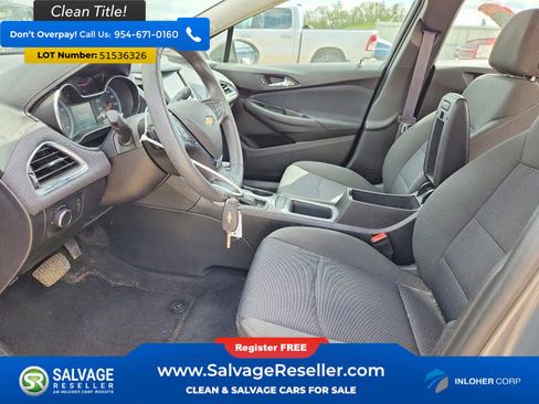 Used 2017 Chevrolet Cruze LT FWD image 9