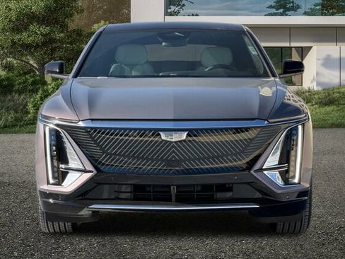 New 2026 Cadillac Lyriq Luxury image 9