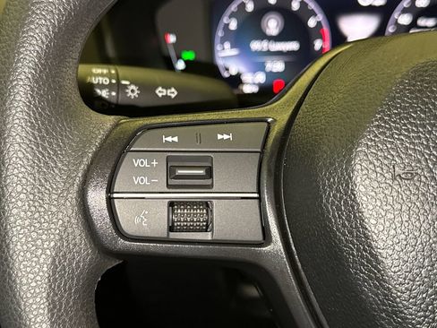 Used 2026 Honda Accord LX image 28